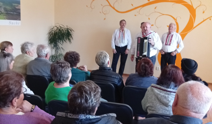 Október- mesiac úcty k starším 2025